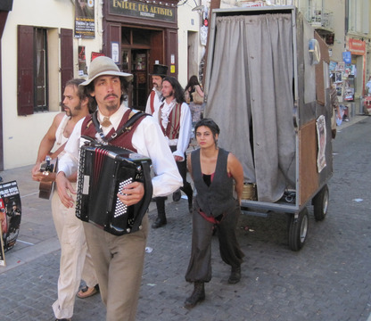 Performers promoting their play at the Festival d'Avignon.