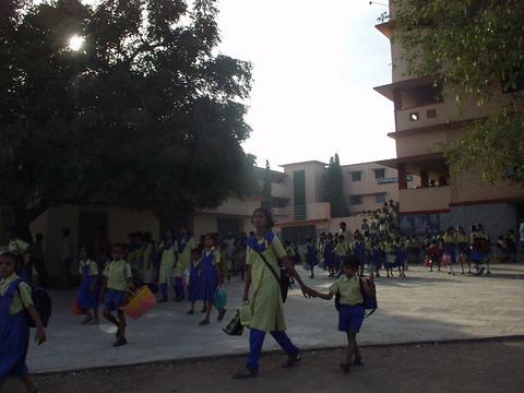 More Gulbarga schoolgirls.