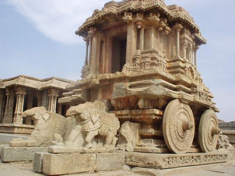 The large wheeled vehicle in the courtyard of the Vittala temple, Hampi.