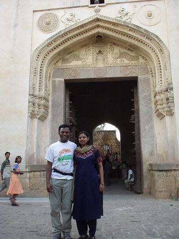 Hari and Preethi in front of the main gate of Golconda Fort.