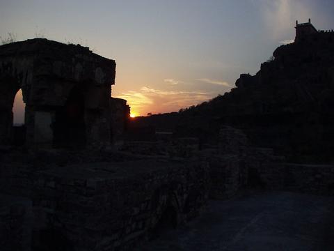 Sunset on Golconda fort.