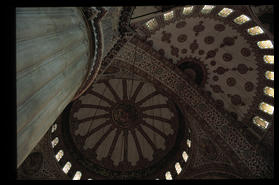 blue_mosque_ceiling