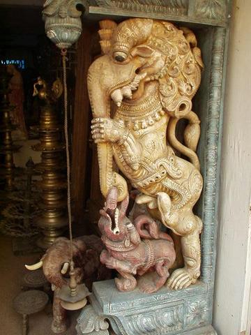 Sculpture near Jewtown, Mattancherry, Kerala.