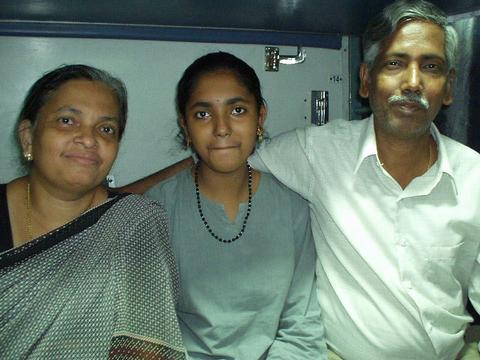 Martha, Josemy, and Jose, the familiy with which I shared a compartment on the tain.